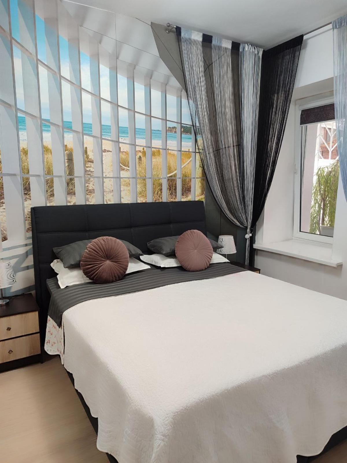 شقة London Apartment, أوديسا